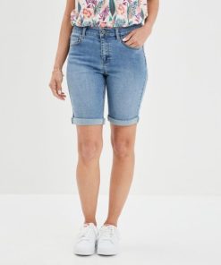 Jamessantos.shop527a4905a2 1